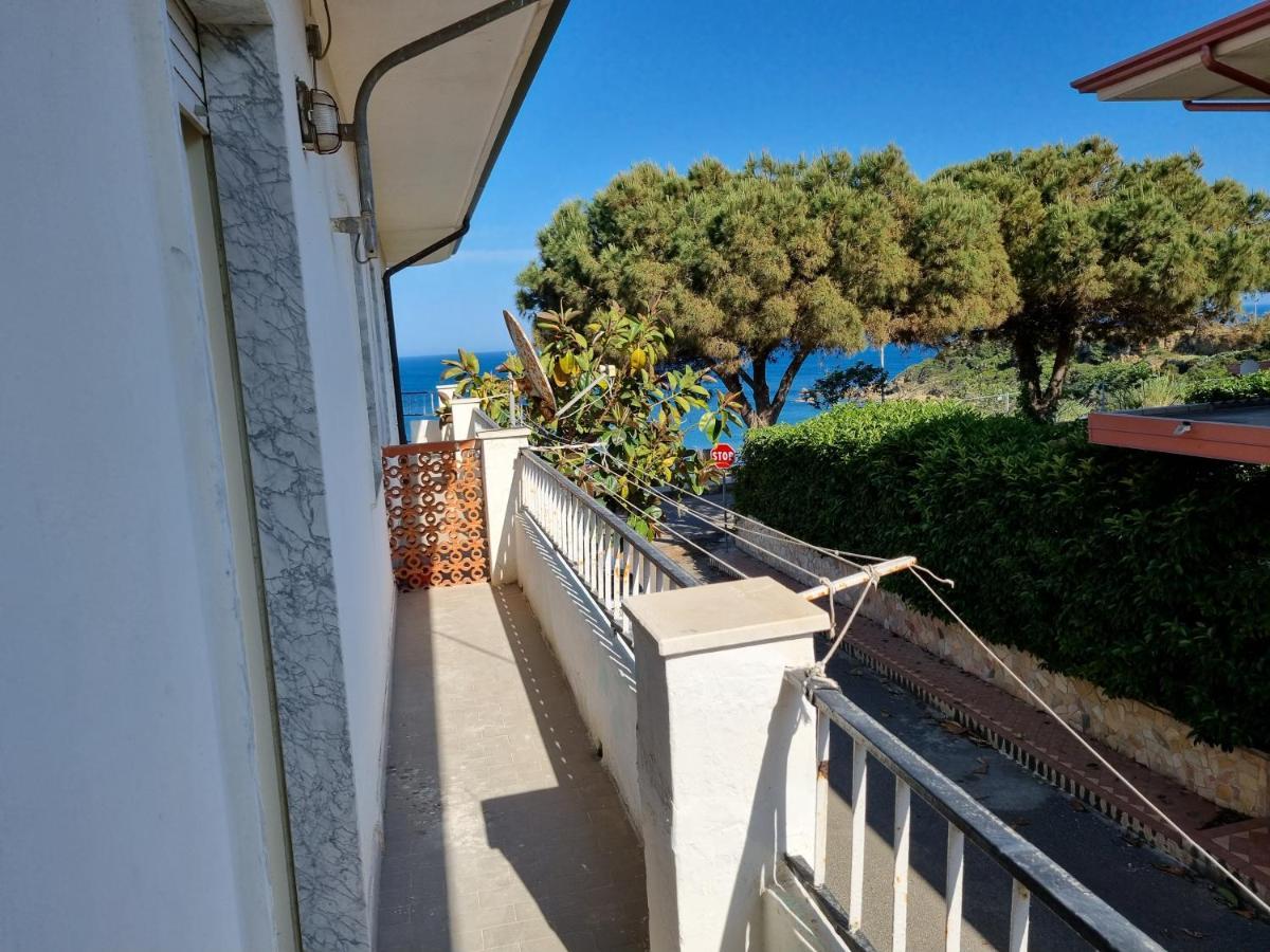 Casa Vacanza Sul Mare カーポ・リッツート エクステリア 写真
